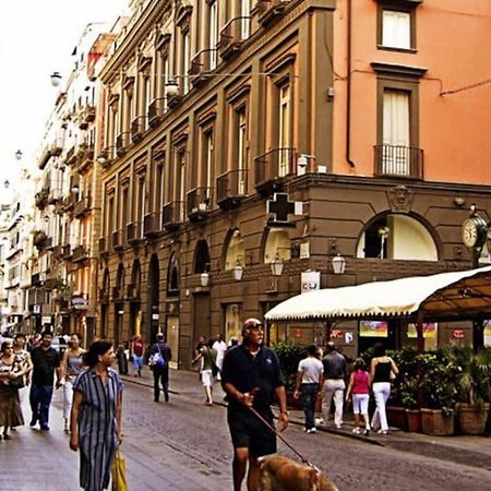 Casa Via Toledo. Centralissima E Vicina Al Porto Nápoles Exterior foto